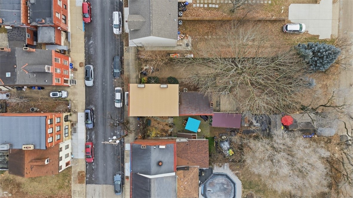 1411 Page St