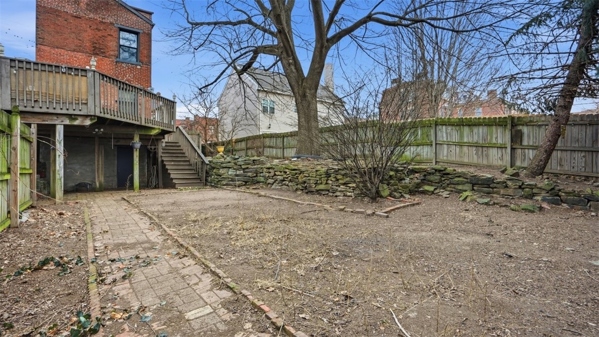 1411 Page St