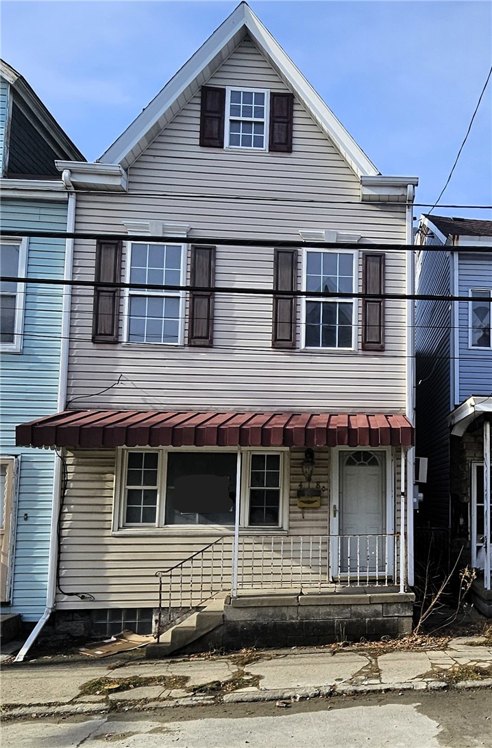 418 Ella St