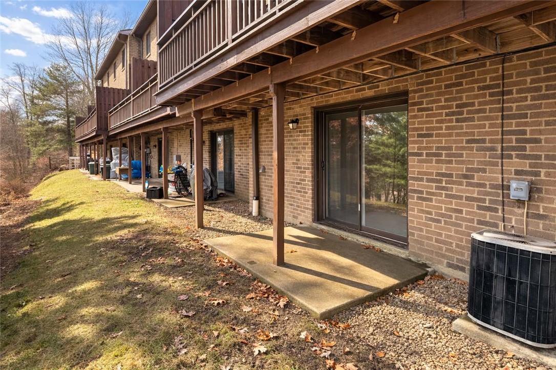 2105 Saint James Place