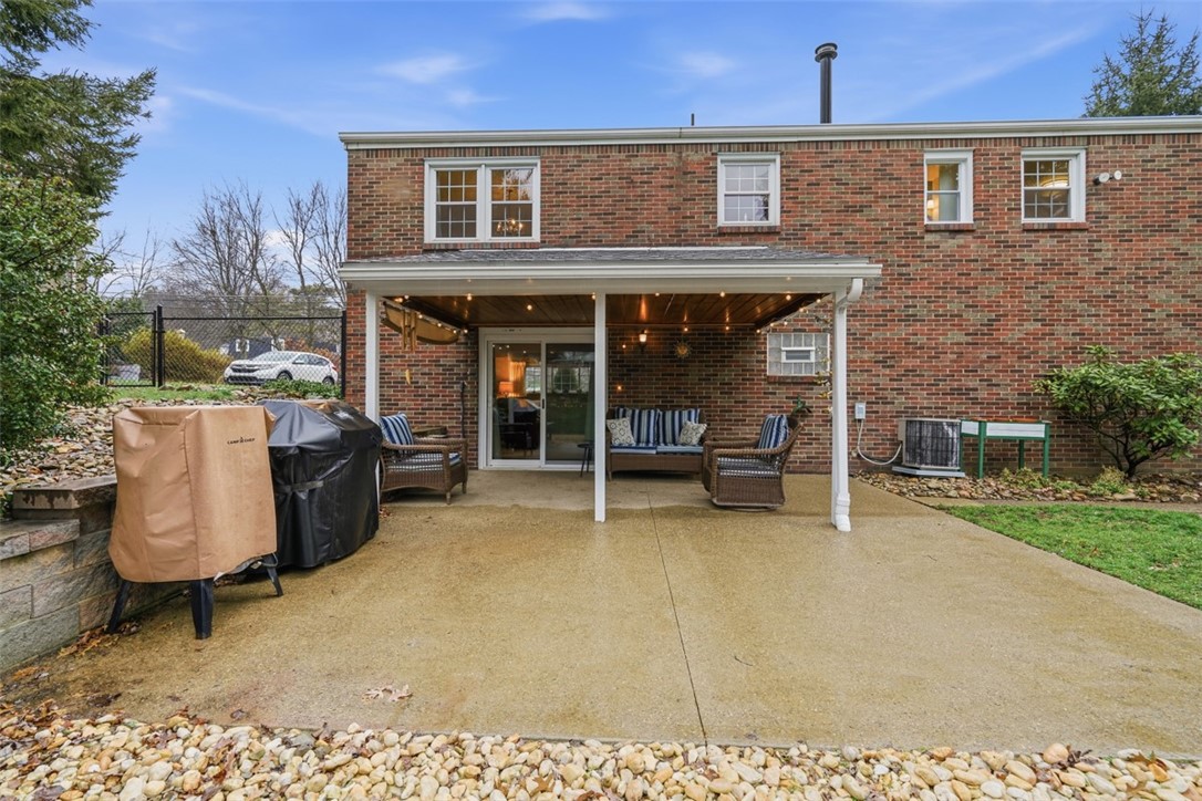 1500 Fernledge Dr