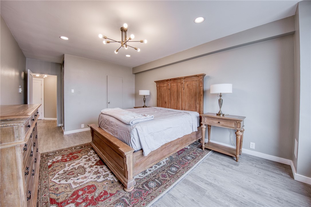 320 Fort Duquesne Blvd 4E