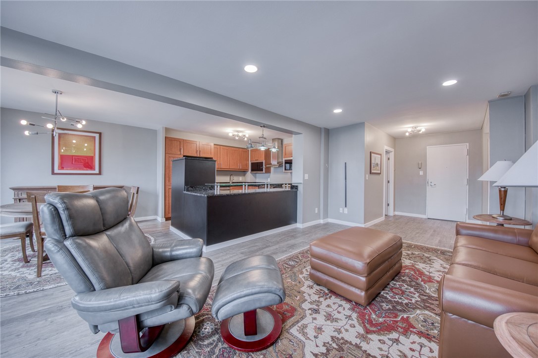 320 Fort Duquesne Blvd 4E