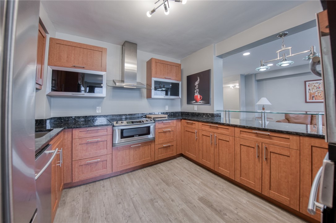 320 Fort Duquesne Blvd 4E
