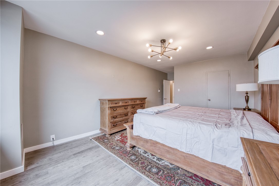 320 Fort Duquesne Blvd 4E