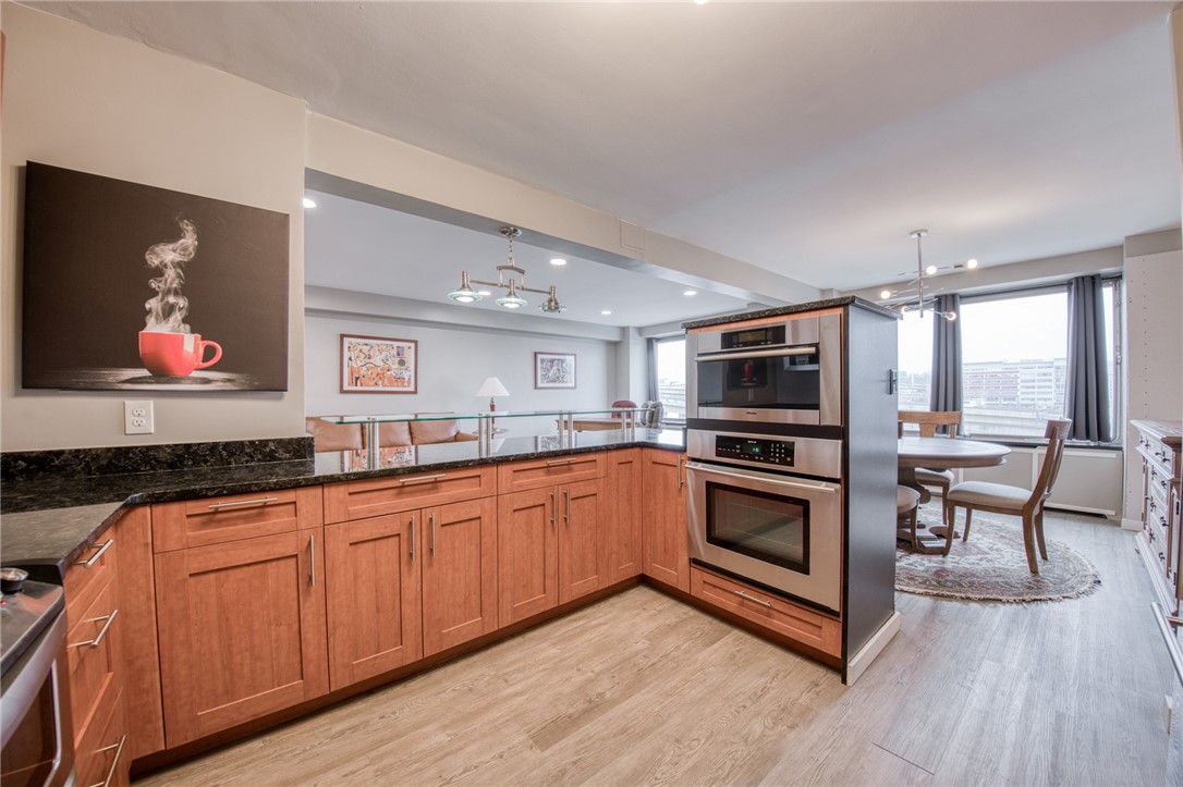 320 Fort Duquesne Blvd 4E
