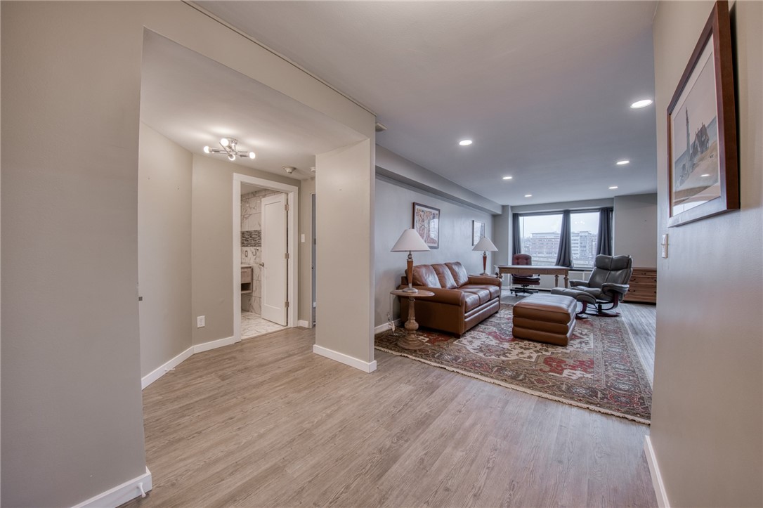 320 Fort Duquesne Blvd 4E