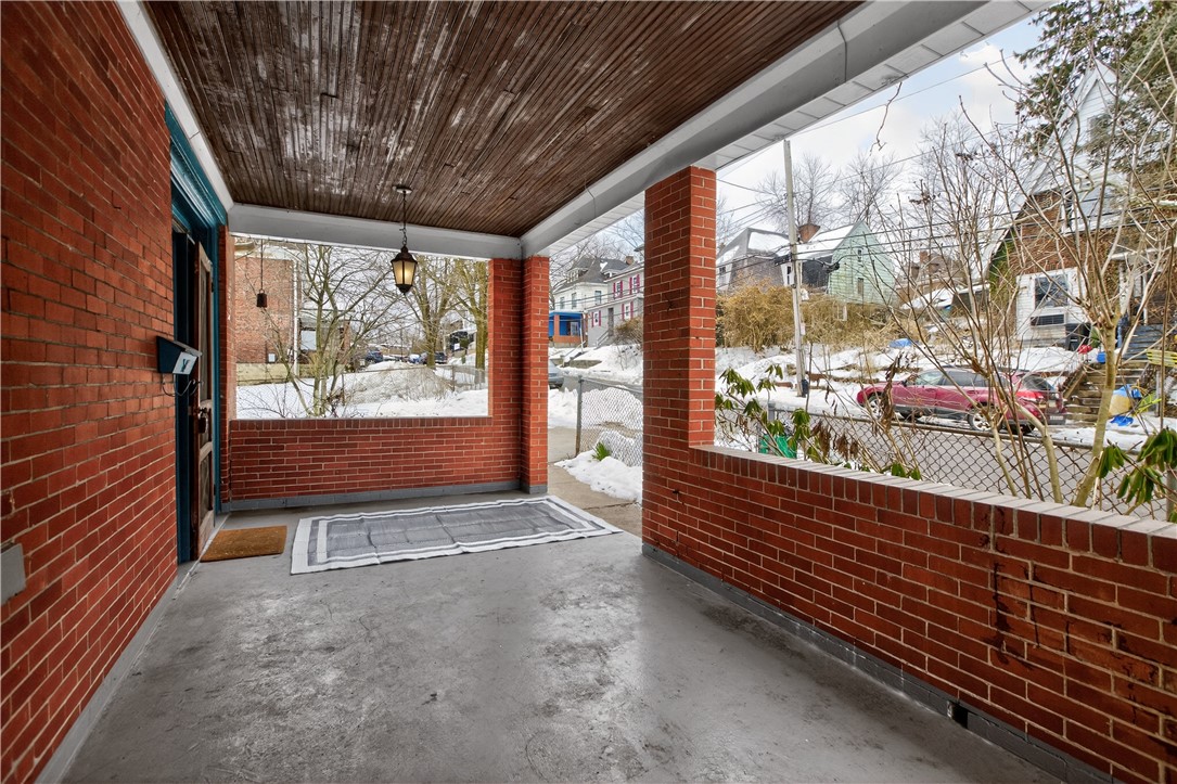 1454 Center Steet