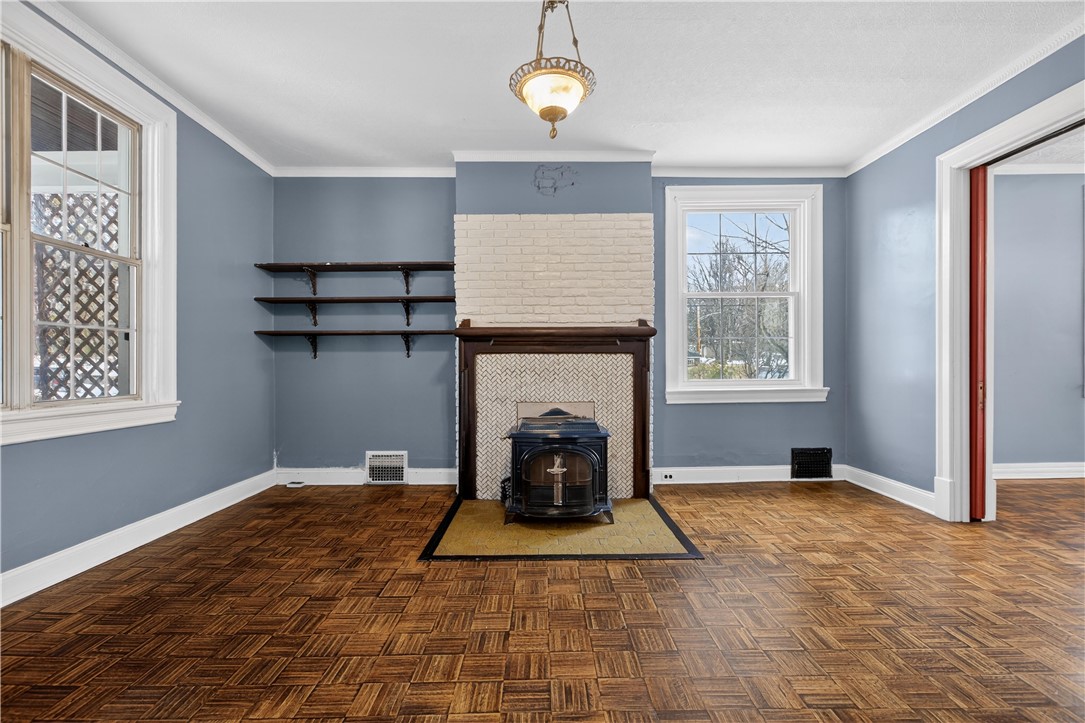 1454 Center Steet