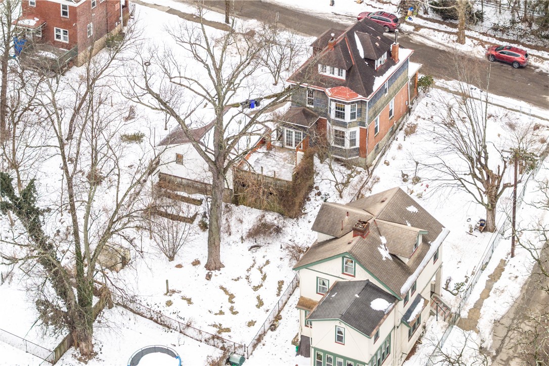 1454 Center Steet