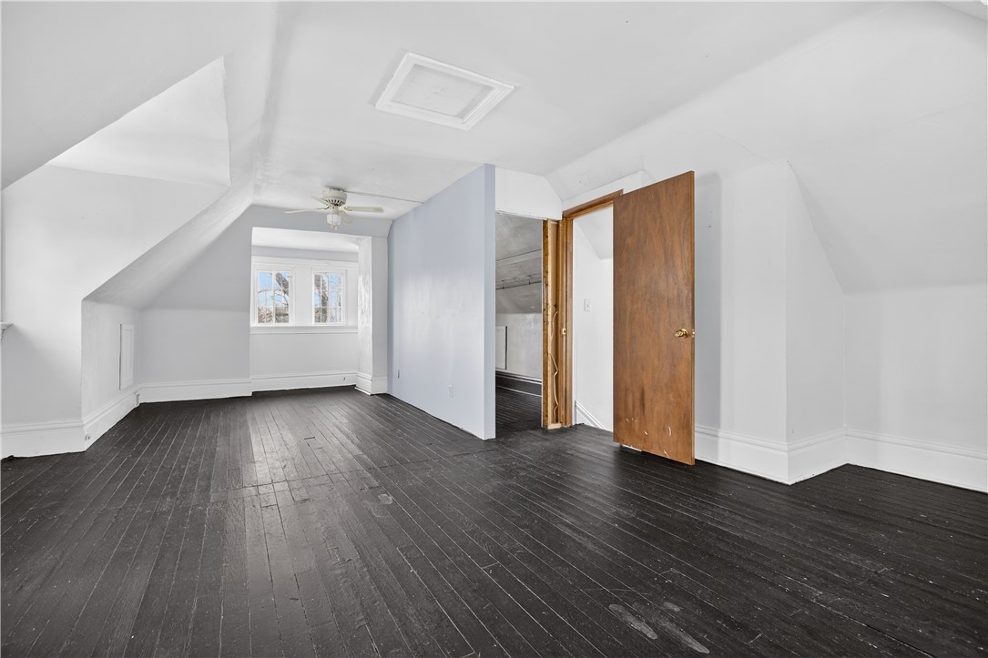 1454 Center Steet