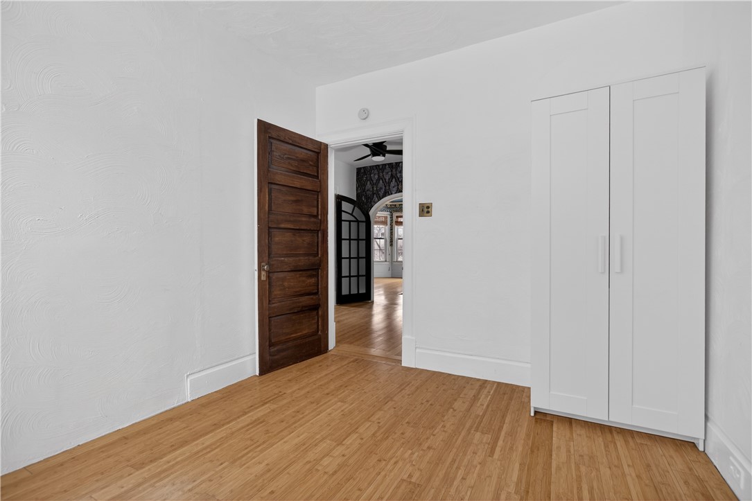 1454 Center Steet