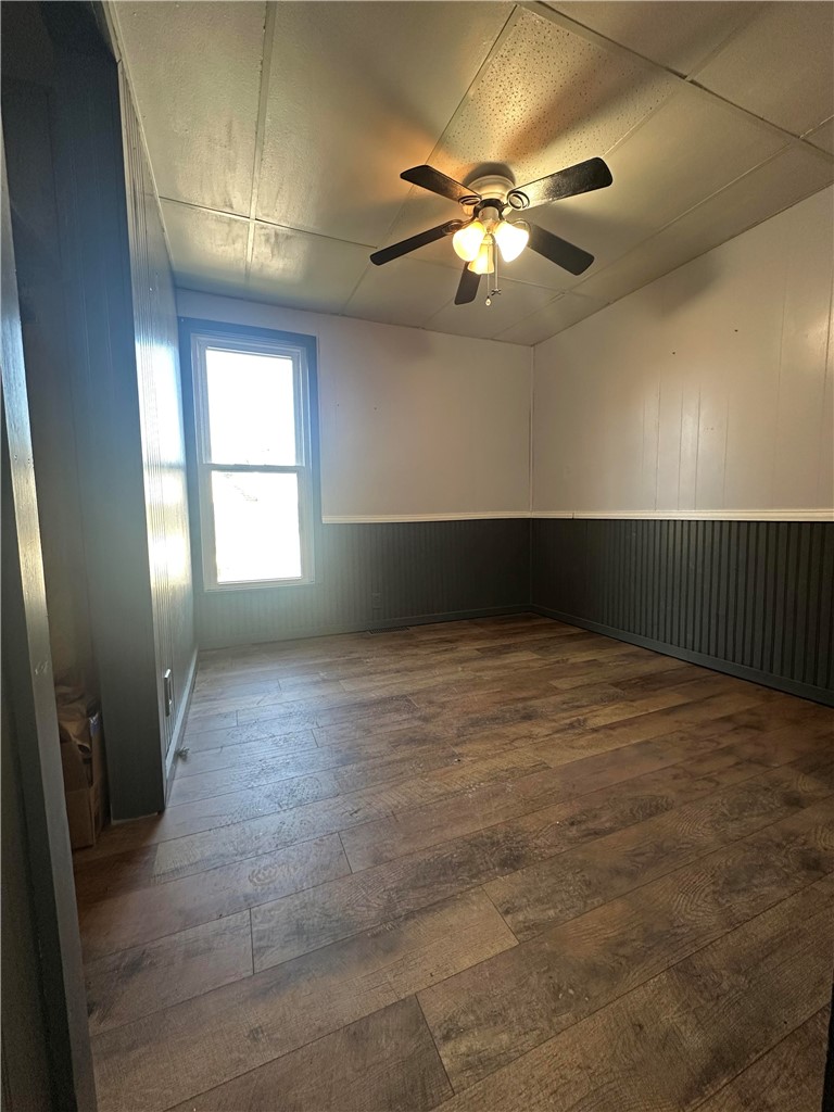 33 Violet Ave