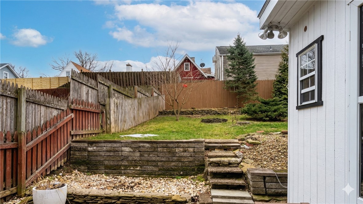 114 Montville St