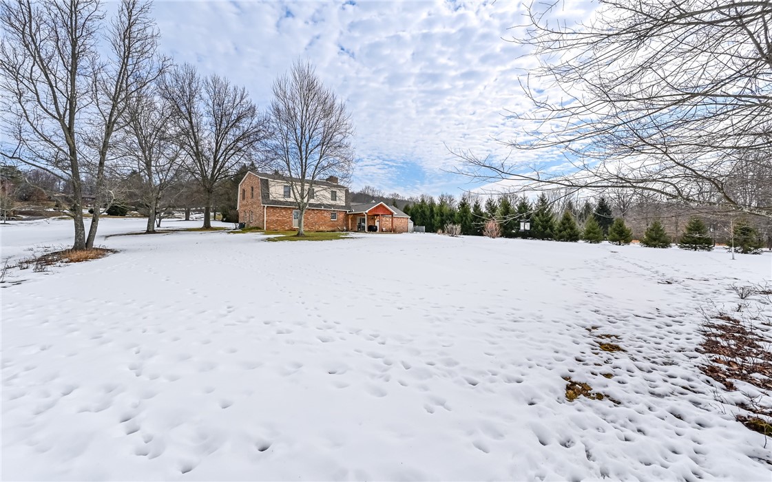 656 Bairdford Rd