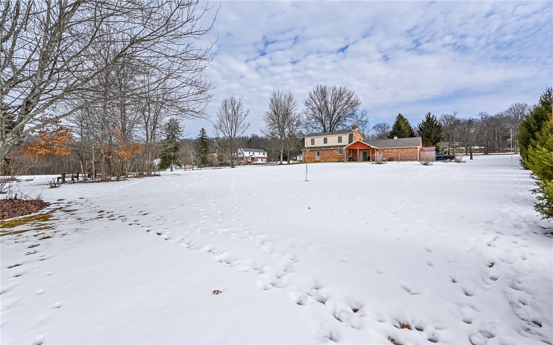 656 Bairdford Rd