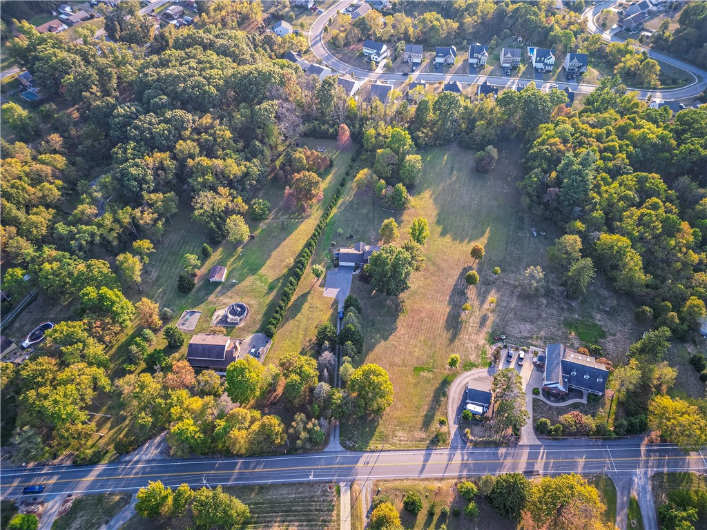 656 Bairdford Rd