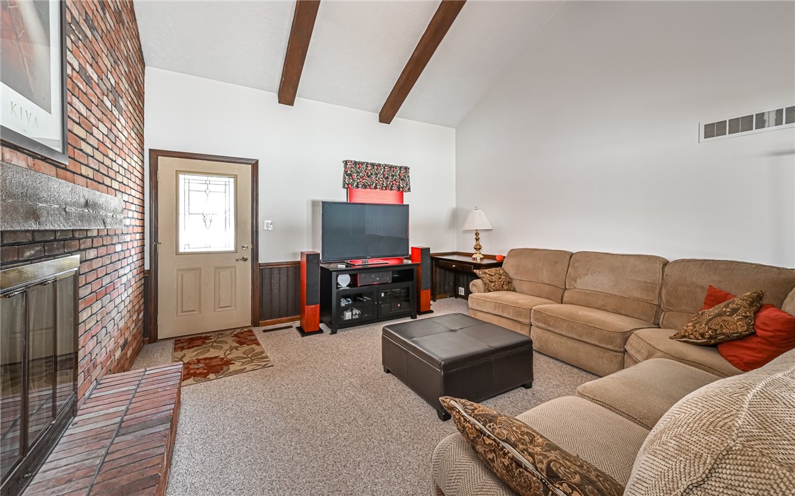 656 Bairdford Rd