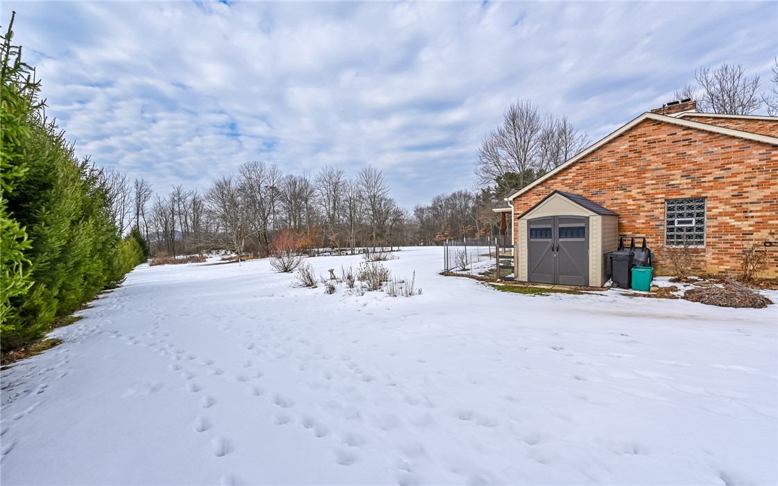 656 Bairdford Rd
