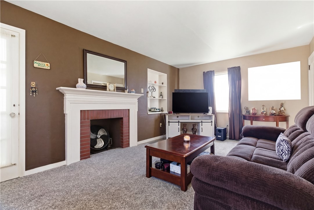 2 Oakridge Road