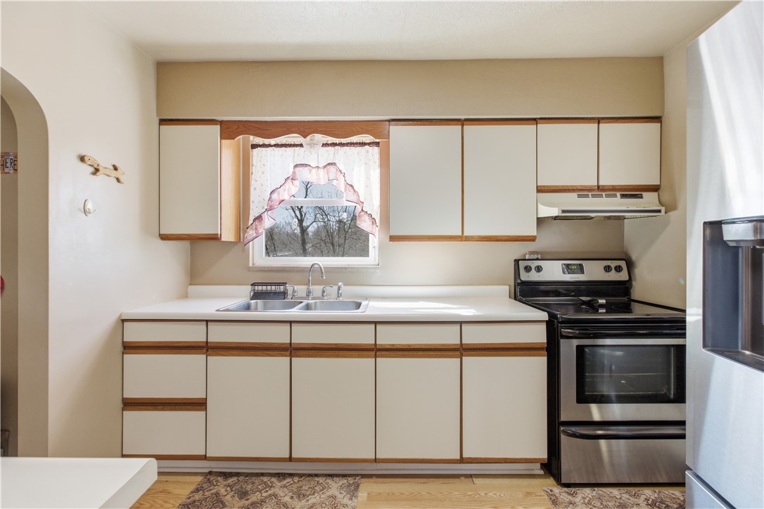 2 Oakridge Road