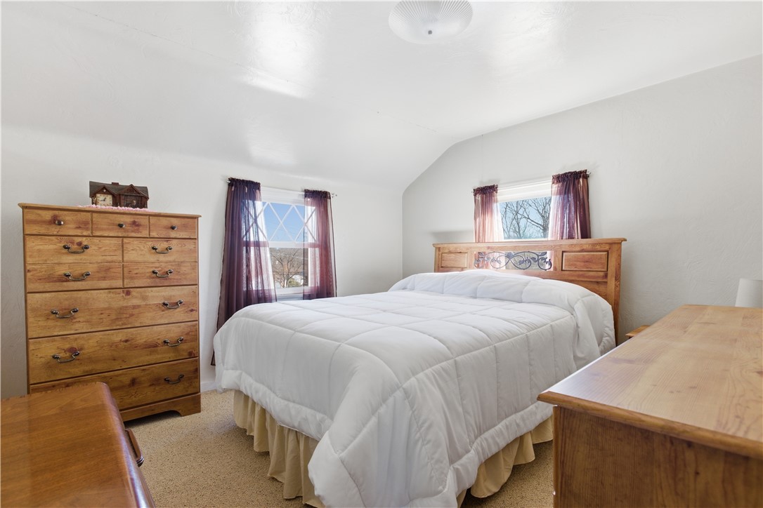 2 Oakridge Road