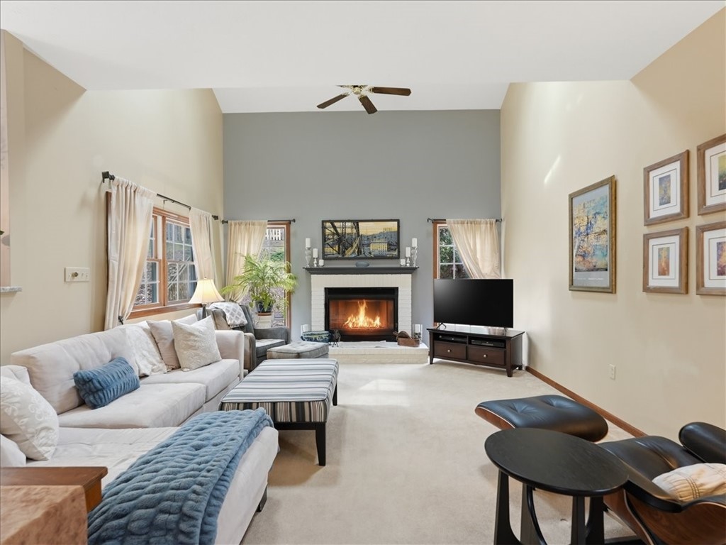 452 Tyburn Dr
