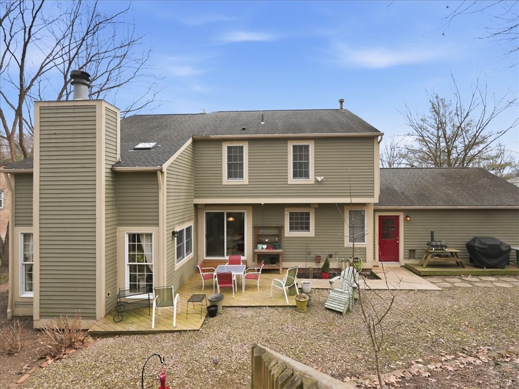 452 Tyburn Dr