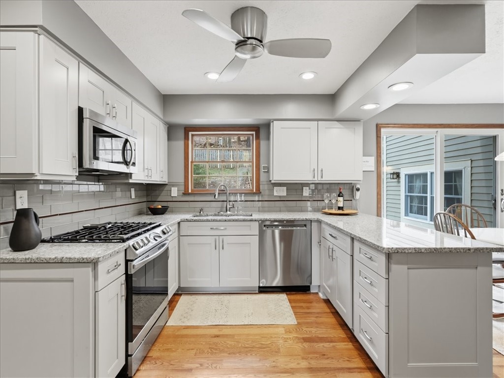 452 Tyburn Dr