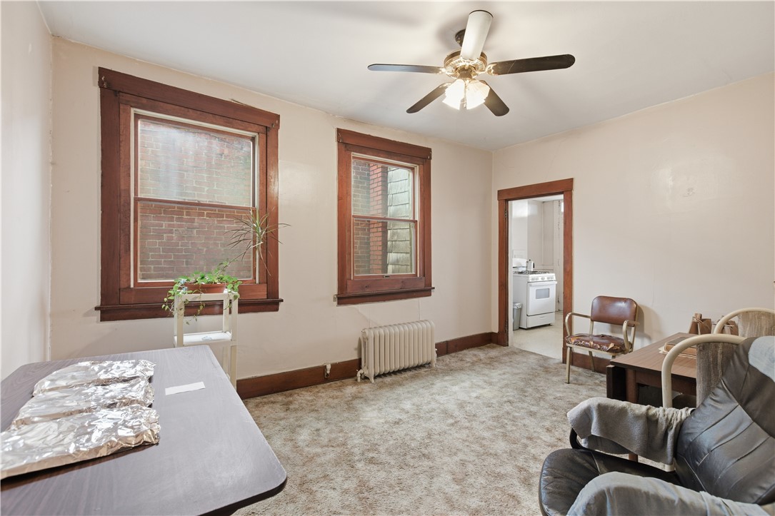 2721-2723 Brownsville Rd