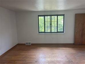 218 Bronx Ave 1