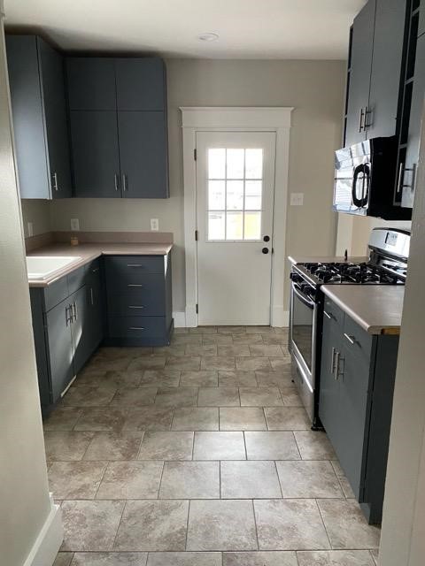 207 Hickory Way