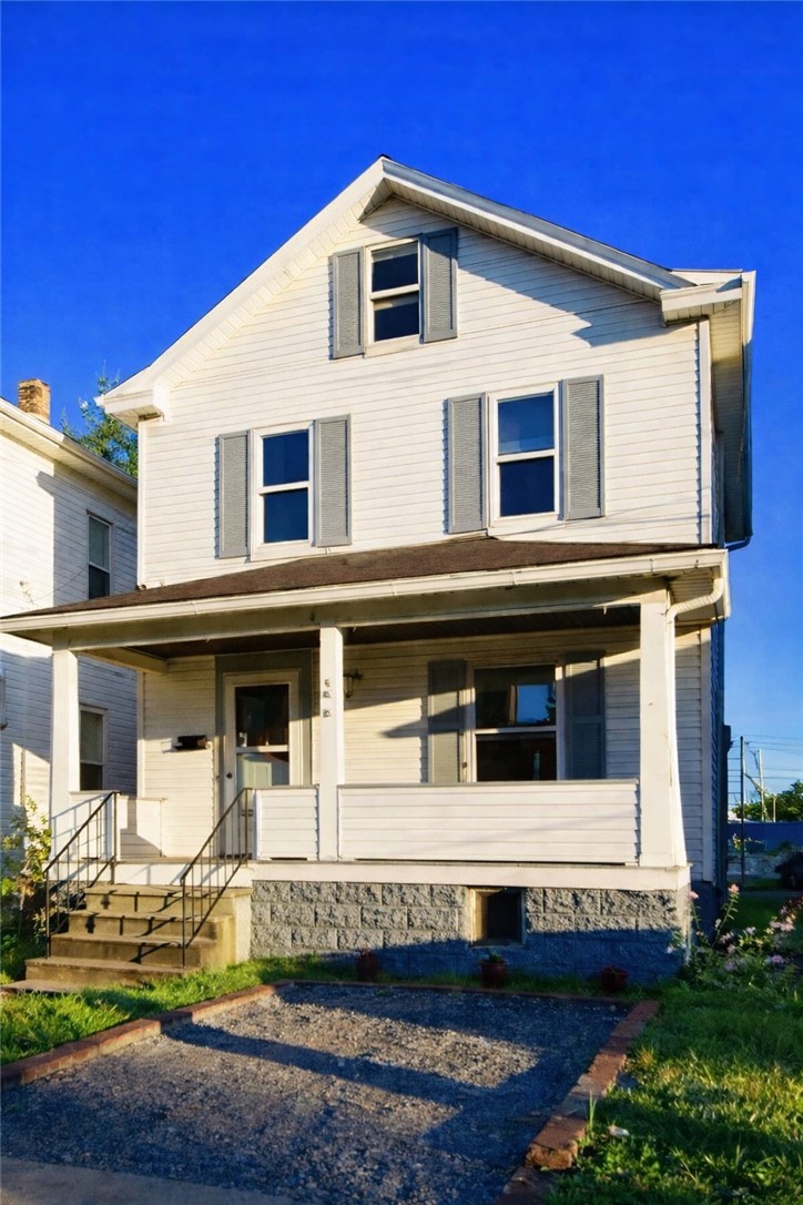 207 Hickory Way