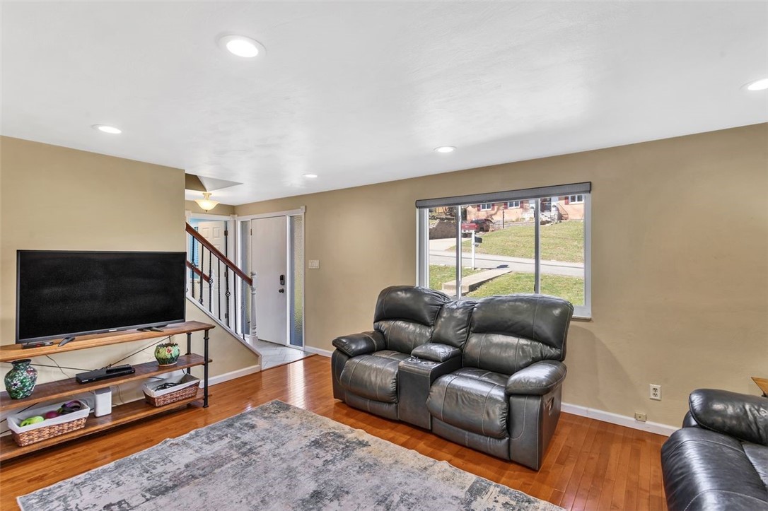308 Mcintyre Rd