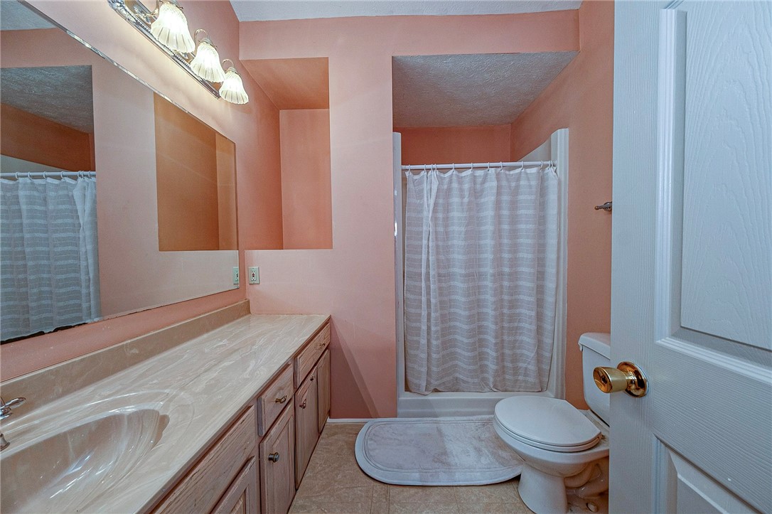 319 Banbury Crossing