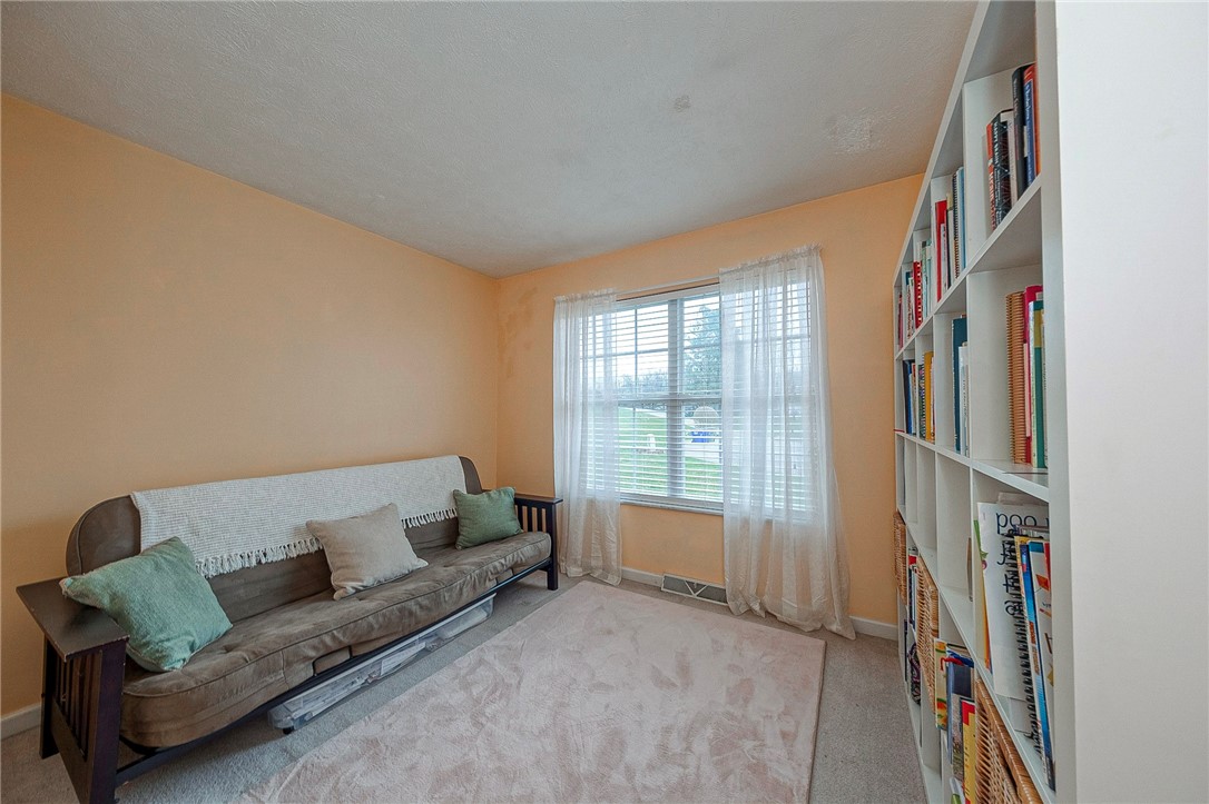 319 Banbury Crossing