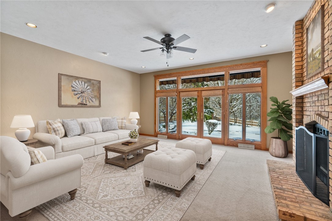 3110 Algonquin Trl