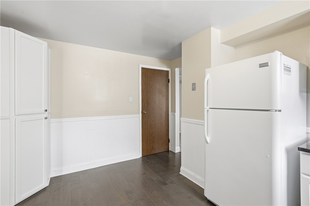 303 MacNab Dr