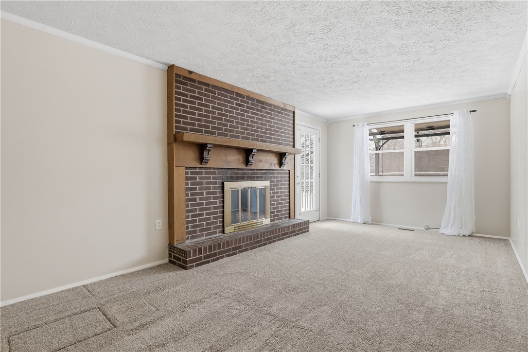 303 MacNab Dr