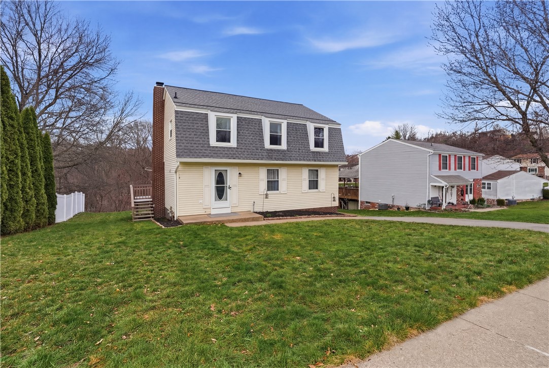 303 MacNab Dr