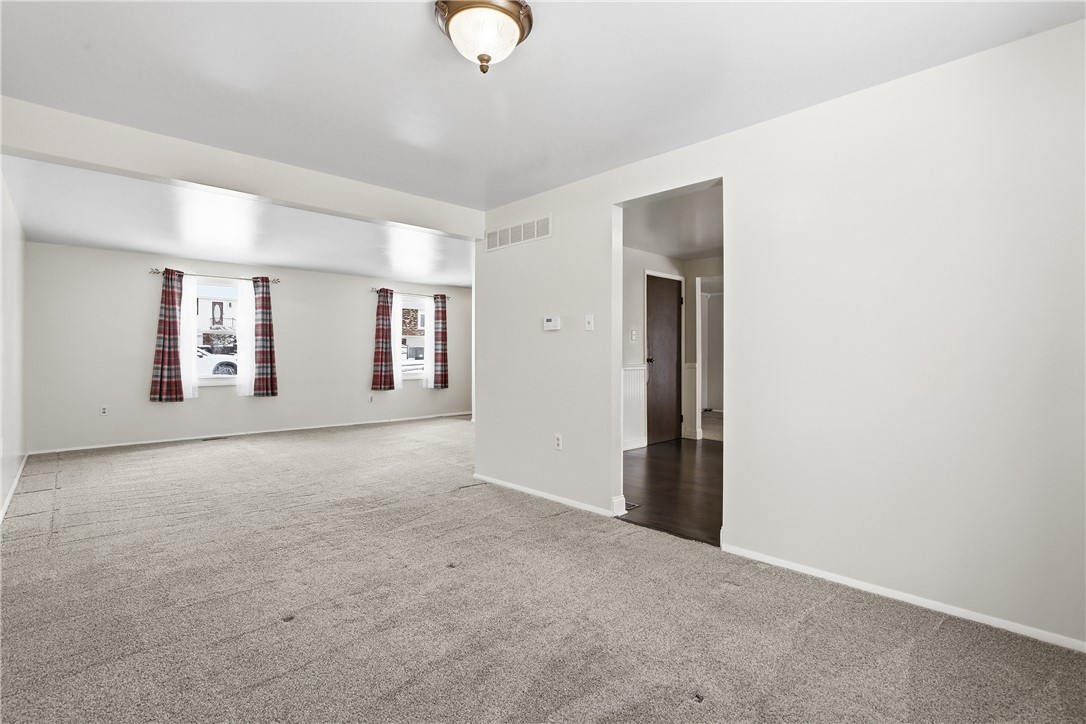 303 MacNab Dr