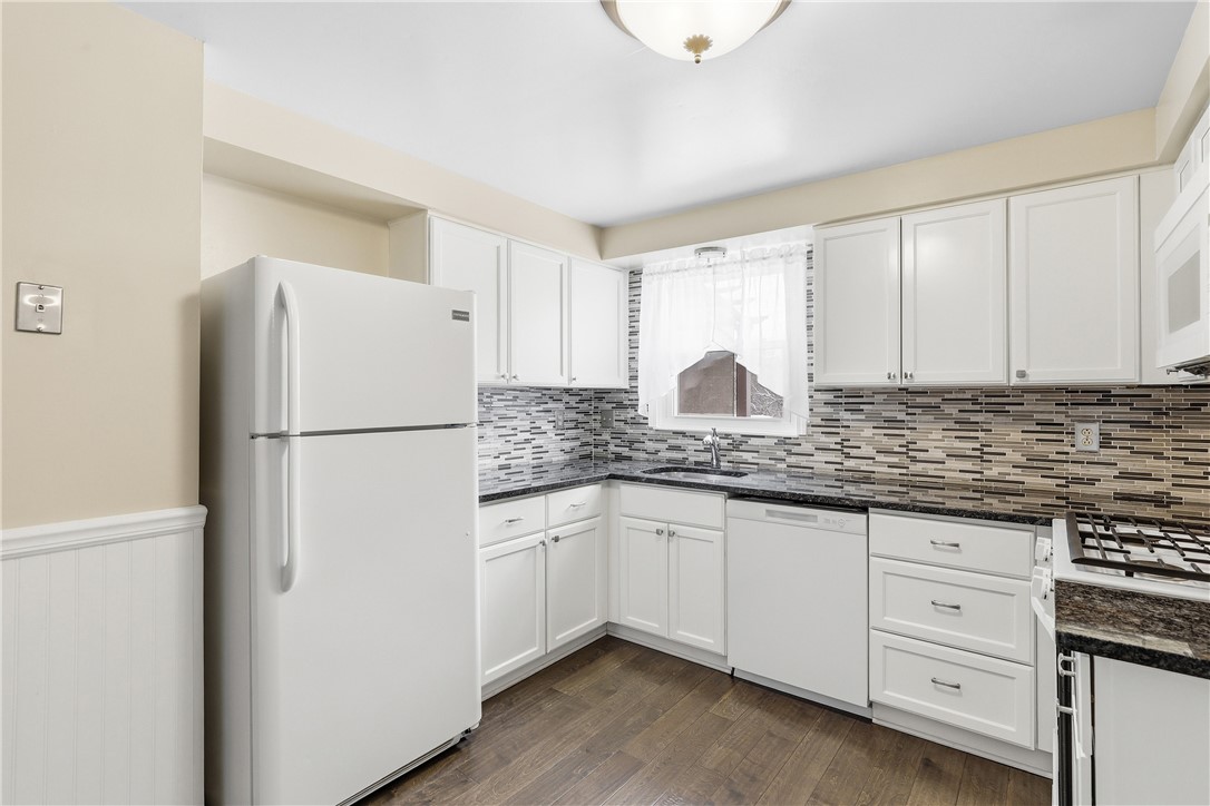 303 MacNab Dr