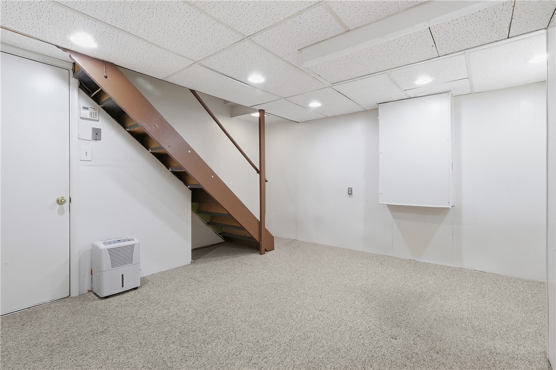 303 MacNab Dr