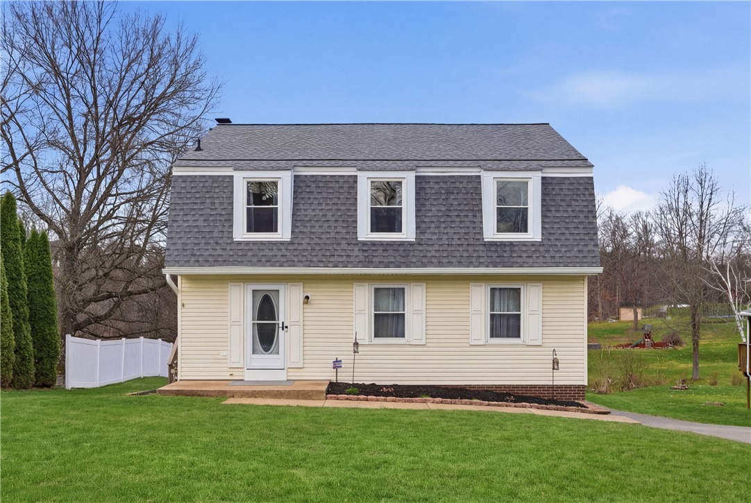 303 MacNab Dr