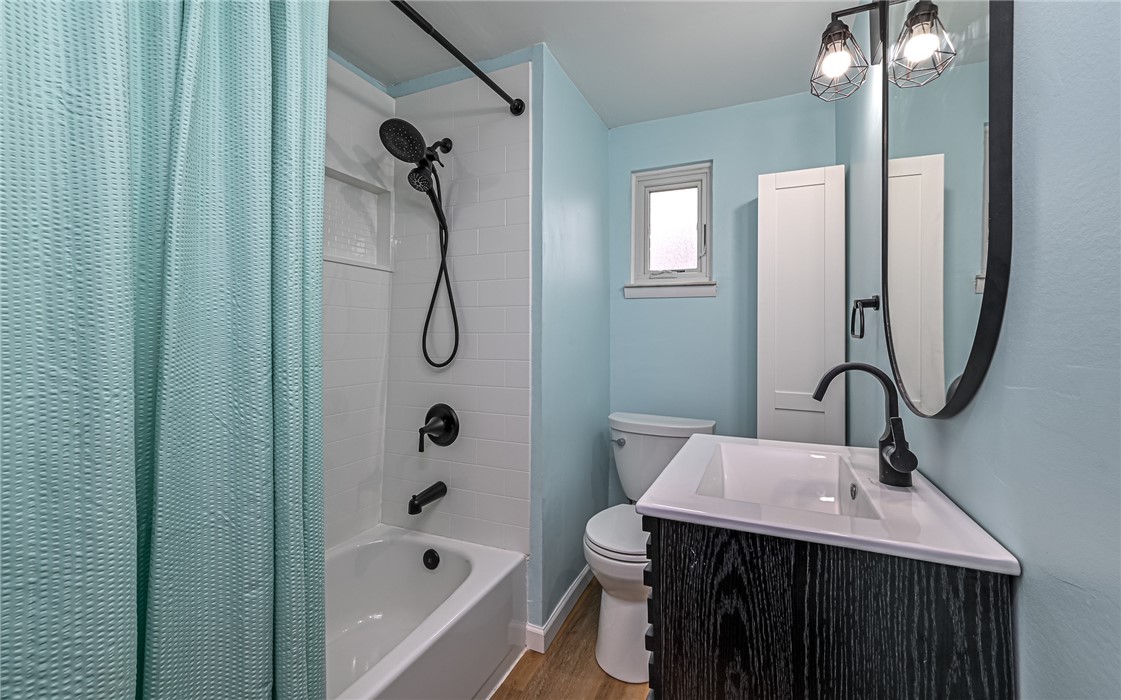 3900 Bonita Dr