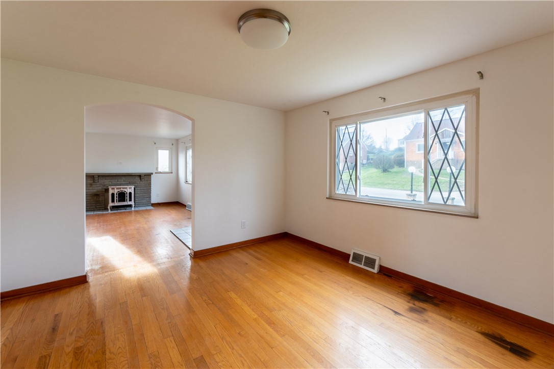 120 Mildred Ln
