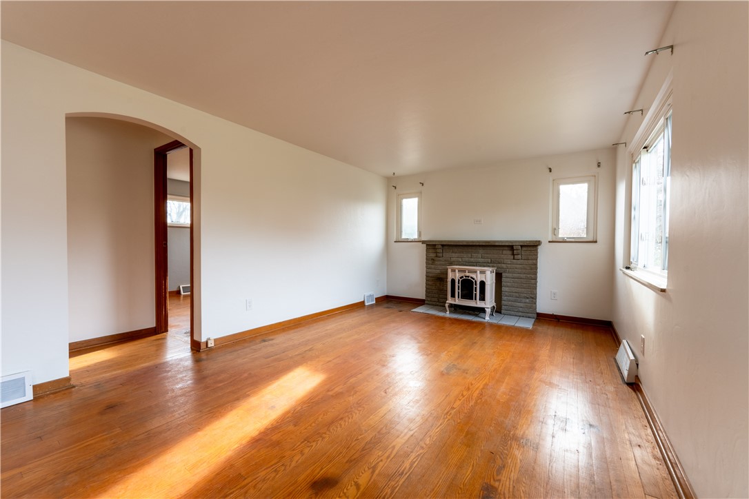 120 Mildred Ln