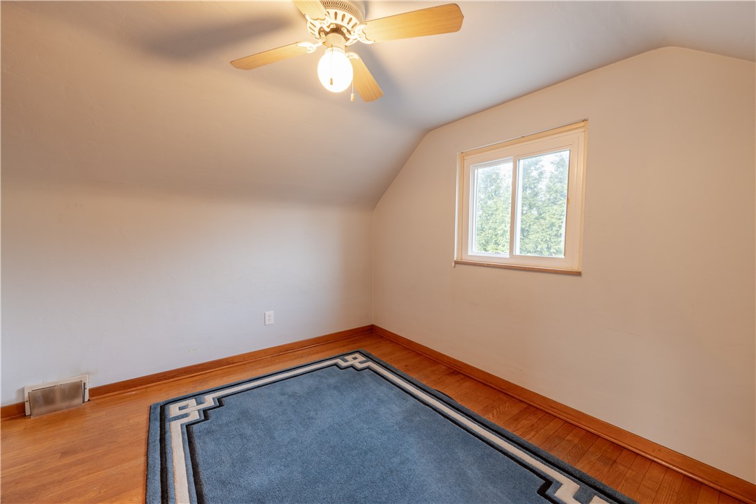 120 Mildred Ln
