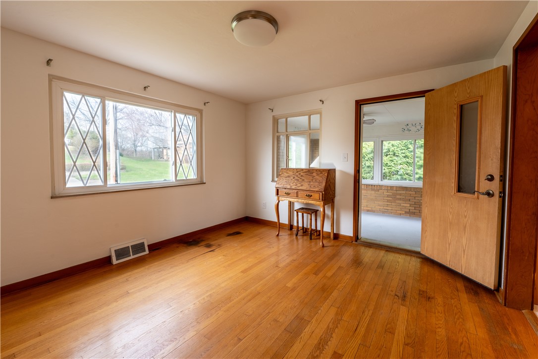 120 Mildred Ln