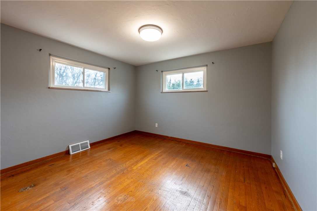 120 Mildred Ln